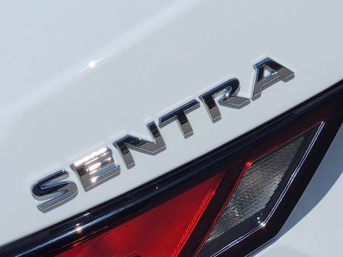 Used 2024 Nissan Sentra S FWD image 11