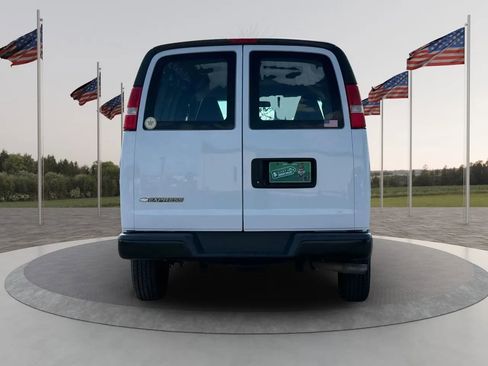 Used 2019 Chevrolet Express 2500 w/ Driver Convenience Package image 6