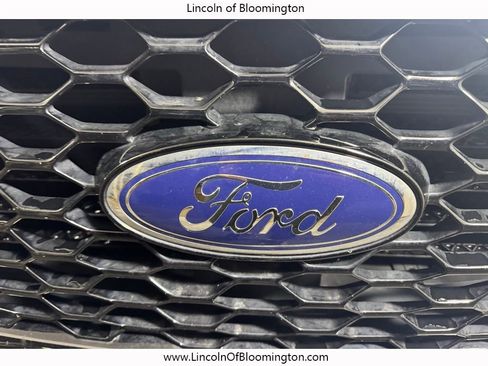 Used 2022 Ford Edge ST-Line w/ Class II Trailer Tow Package AWD/4WD image 11