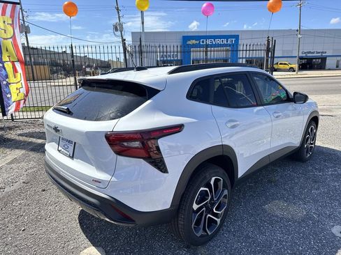 New 2026 Chevrolet Trax RS w/ Sunroof Package image 7