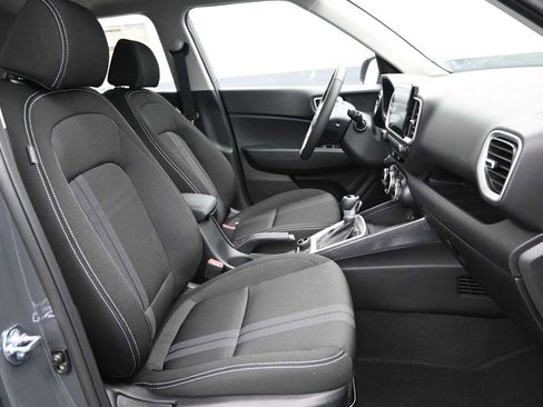 New 2026 Hyundai Venue SEL image 11