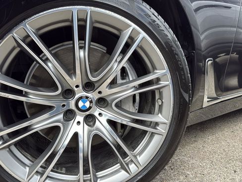 Used 2019 BMW 740i w/ Executive Package image 9