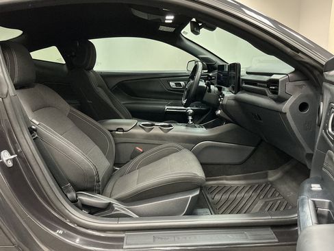 Used 2024 Ford Mustang GT RWD image 23