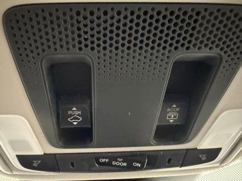 Used 2024 Honda Pilot Touring image 27