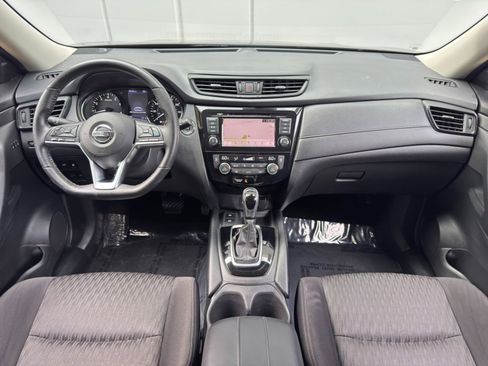Used 2019 Nissan Rogue SV w/ Premium Package FWD image 11