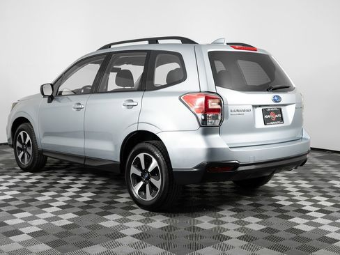 Used 2018 Subaru Forester 2.5i w/ Alloy Wheel Package image 4