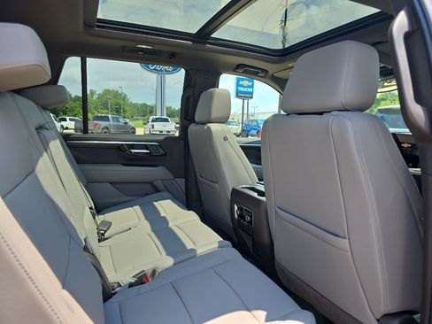 New 2026 Chevrolet Tahoe Z71 w/ Comfort Package AWD/4WD image 17