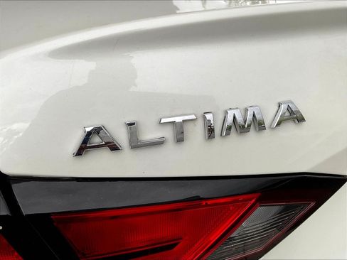 Used 2021 Nissan Altima 2.5 SR w/ SR Premium Package AWD/4WD image 23
