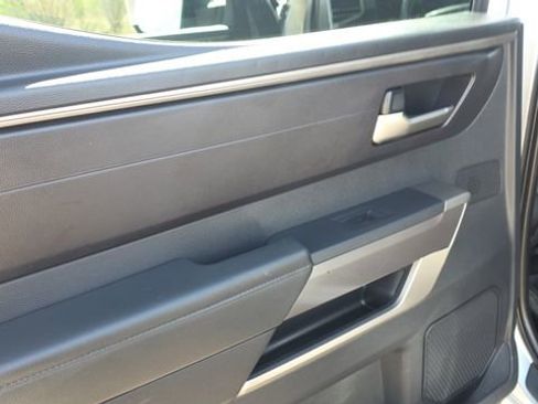 Used 2022 Toyota Tundra SR5 image 9