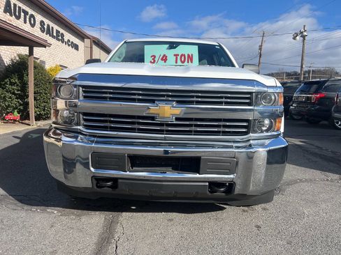 Used 2015 Chevrolet Silverado 2500 W/T w/ Snow Plow Prep Package image 3