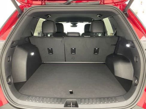 New 2026 Chevrolet Equinox LT w/ Convenience Package II AWD/4WD image 12