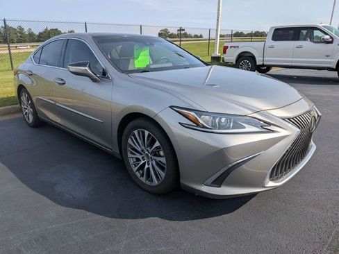 Used 2019 Lexus ES 350 w/ Accessory Package 2 FWD image 2