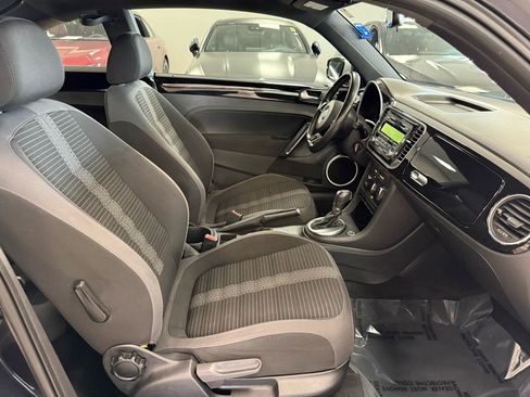 Used 2012 Volkswagen Beetle 2.0T image 20