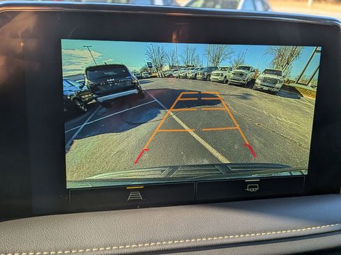 Used 2024 Chevrolet Suburban Premier image 29