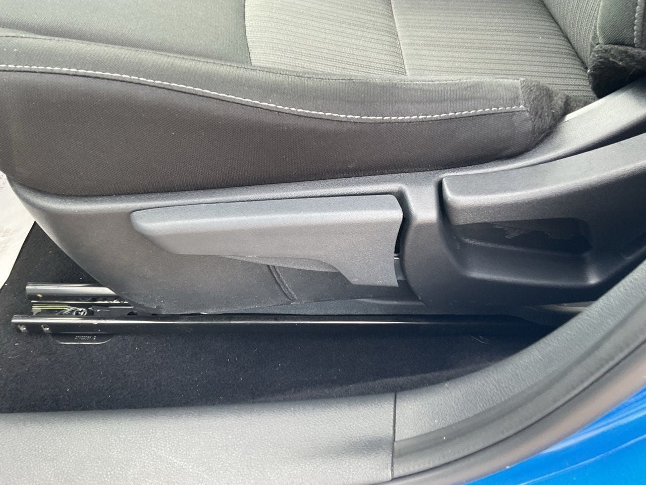 Used 2025 Nissan Sentra SV FWD image 9