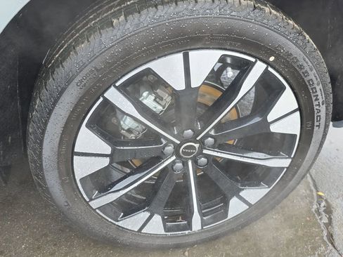 New 2026 Volvo XC60 B5 Plus w/ Protection Package Premier image 44