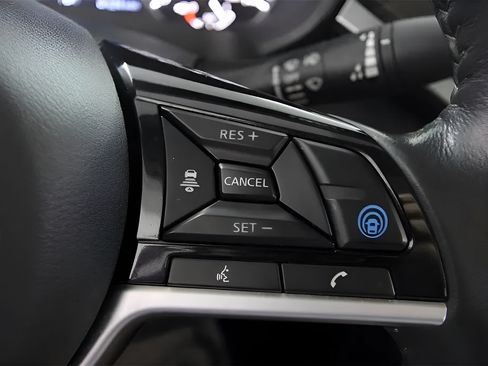 Used 2023 Nissan Altima 2.5 SL FWD image 13