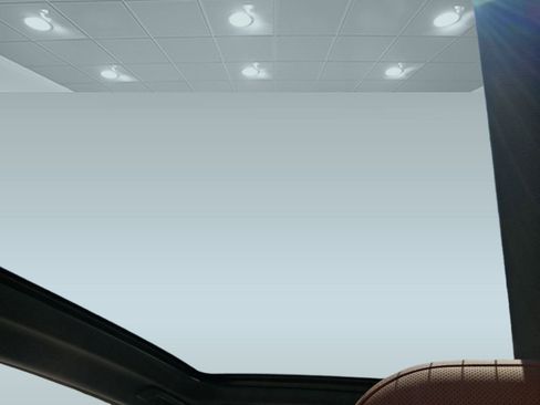 New 2026 BMW 750e xDrive w/ Executive Package image 11