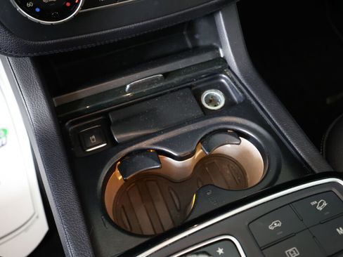 Used 2018 Mercedes-Benz GLE 43 AMG 4MATIC image 35