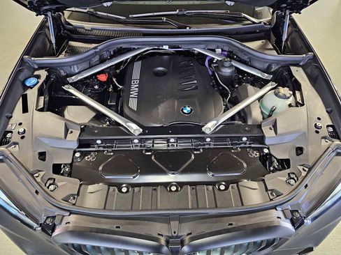 New 2026 BMW X5 xDrive40i w/ M Sport Package image 9