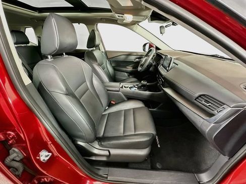 Used 2023 Nissan Rogue SV w/ SV Premium B Package AWD/4WD image 29