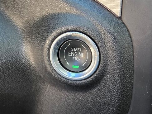 Used 2022 GMC Sierra 3500 SLE w/ SLE Value Package image 32