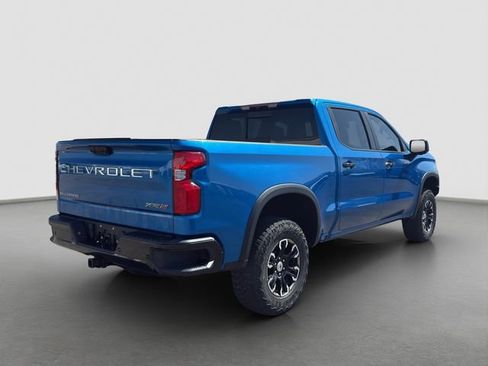 Used 2022 Chevrolet Silverado 1500 ZR2 image 6