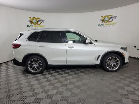 Used 2019 BMW X5 xDrive40i w/ Convenience Package AWD/4WD image 4