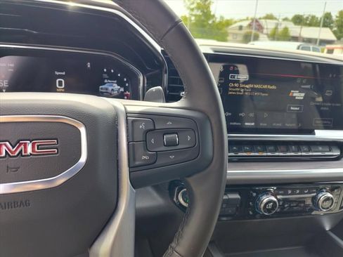 Used 2025 GMC Sierra 1500 SLT w/ SLT Premium Plus Package AWD/4WD image 21