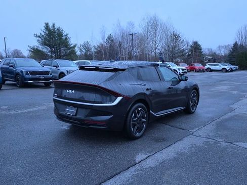 Certified 2025 Kia EV6 Light w/ Light LR Technology Package image 8