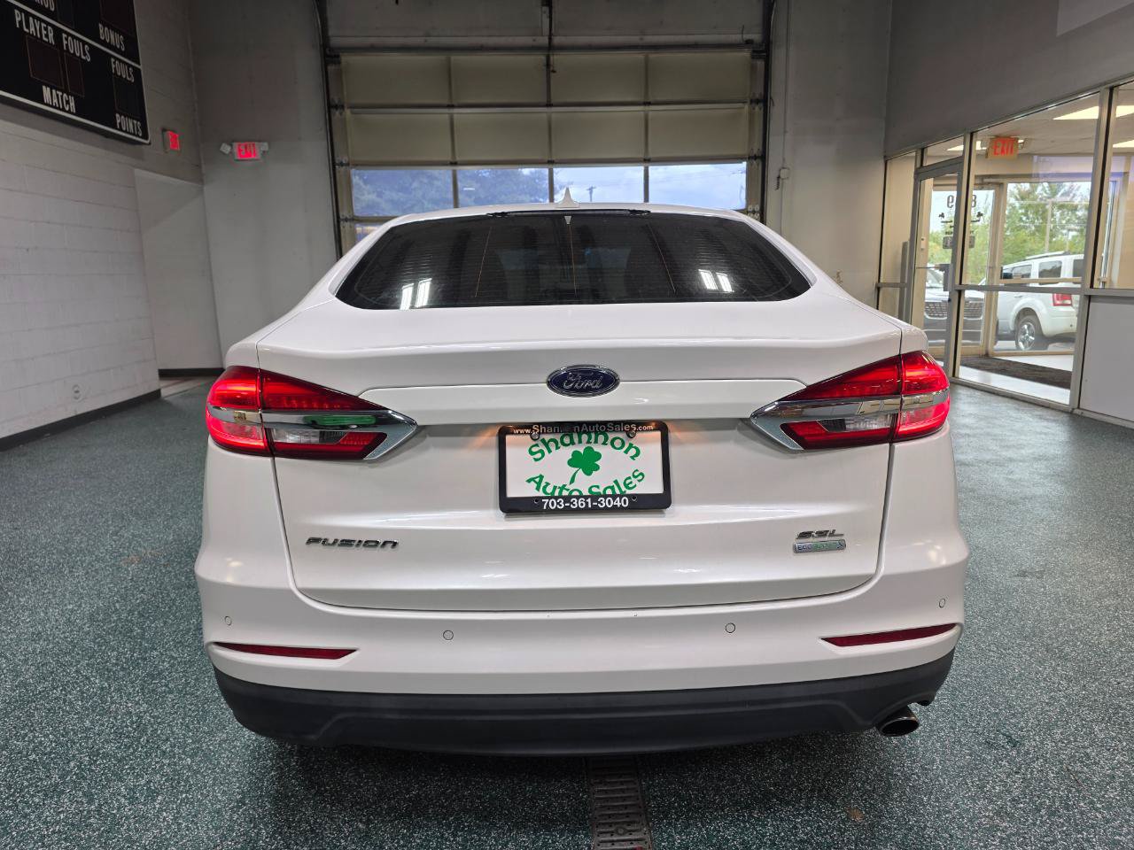 Used 2019 Ford Fusion SEL FWD image 8