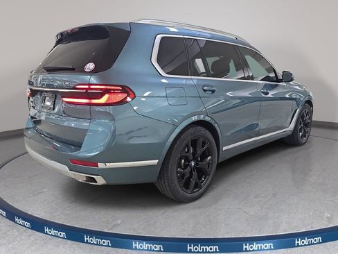 Certified 2025 BMW X7 xDrive40i w/ Executive Package image 6