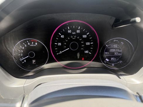 Used 2020 Honda HR-V LX image 8