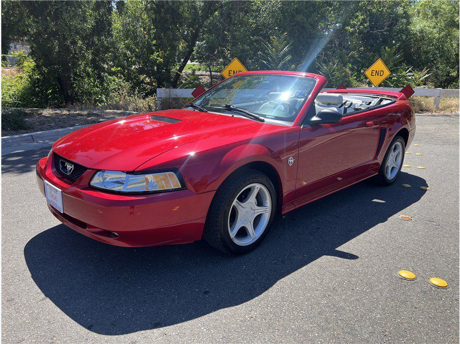 Used 1999 Ford Mustang GT RWD image 4