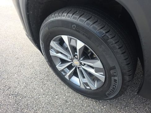 New 2026 Chevrolet Equinox LT w/ Convenience Package II AWD/4WD image 12