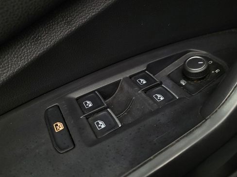 Used 2021 Volkswagen Jetta R-Line FWD image 27