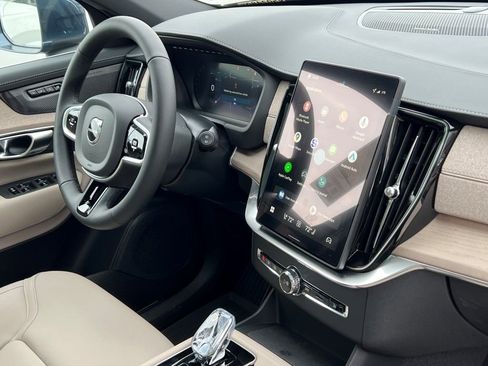 New 2026 Volvo XC90 B6 Plus w/ Protection Package Premier image 7