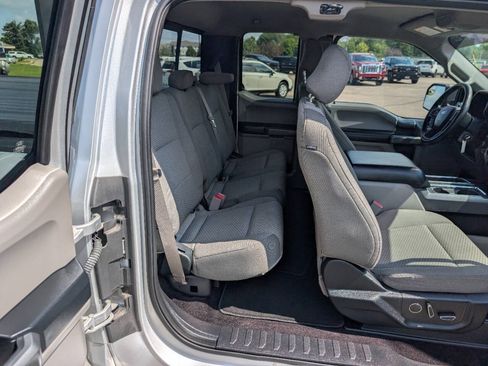 Used 2016 Ford F150 XLT w/ Equipment Group 302A Luxury AWD/4WD image 10