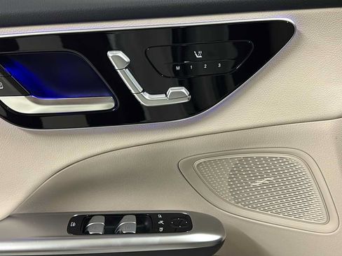 New 2026 Mercedes-Benz C 300 4MATIC Sedan image 16