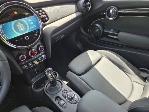 Used 2024 MINI Cooper SE FWD image 39