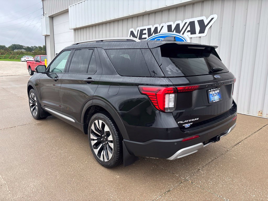 Used 2026 Ford Explorer Platinum w/ LUX Leather Package AWD/4WD image 6