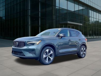 New 2026 Volvo XC40 B5 Core w/ Protection Package Premier