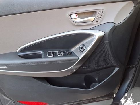 Used 2018 Hyundai Santa Fe Limited FWD image 13
