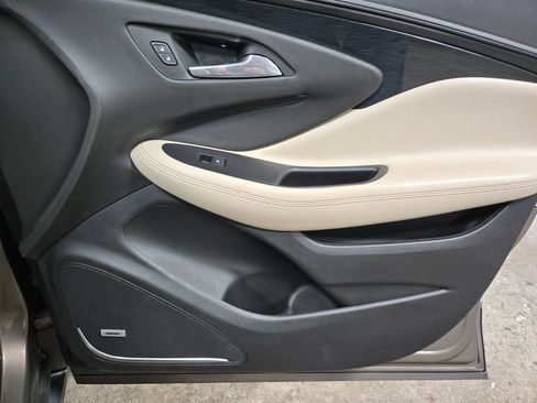 Used 2017 Buick Envision Premium image 52