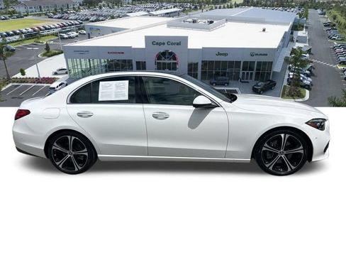 Used 2025 Mercedes-Benz C 300 Sedan image 3