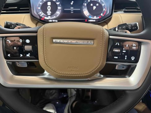 Used 2025 Land Rover Range Rover Long Wheelbase Autobiography image 38