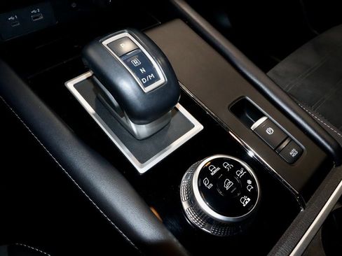 Used 2024 Mitsubishi Outlander SE image 33