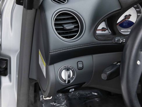 Used 2006 Mercedes-Benz SL 65 AMG image 30