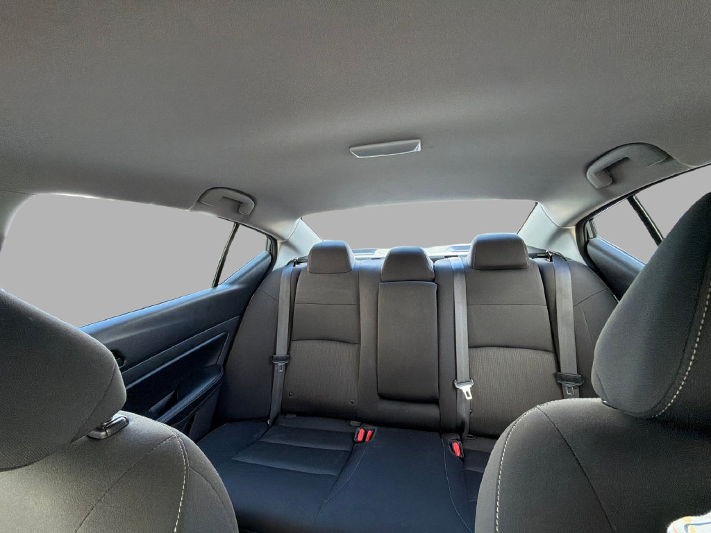 Used 2024 Nissan Altima 2.5 SV FWD image 25
