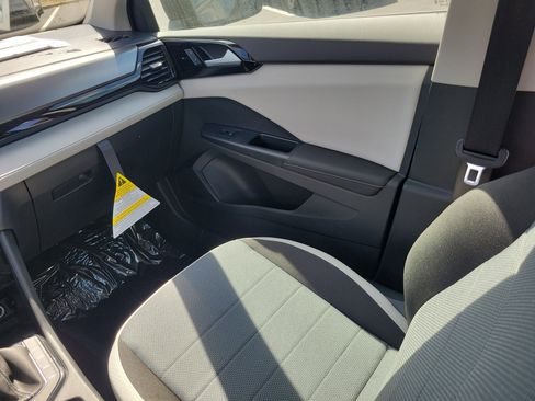 New 2026 Volkswagen Taos S FWD image 4